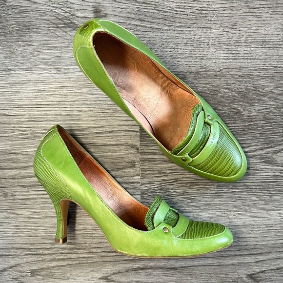 Ted Baker Green Leather Pumps | 7 - Picture 2 of 9